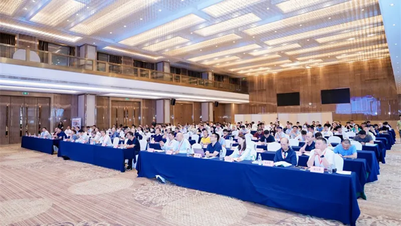 QGM เปล่งประกายในการประชุมแลกเปลี่ยนปี 2025 เกี่ยวกับการใช้ประโยชน์จากขยะมูลฝอยทั่วไปในแถบเศรษฐกิจแม่น้ำแยงซีและการประชุมเทคโนโลยีครั้งที่ 7 เกี่ยวกับการผลิตและการประยุกต์ใช้วัสดุรีไซเคิล 'ใช้วัสดุใหม่' 