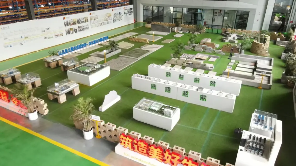 “ดูอัล คาร์บอน” ผู้นำการเปลี่ยนแปลงสีเขียว | Quangong Machinery Co., Ltd. ZN900-2 ส่งเสริมการใช้ทรัพยากรขยะมูลฝอยเพื่อการผลิตอิฐอย่างมีประสิทธิภาพ