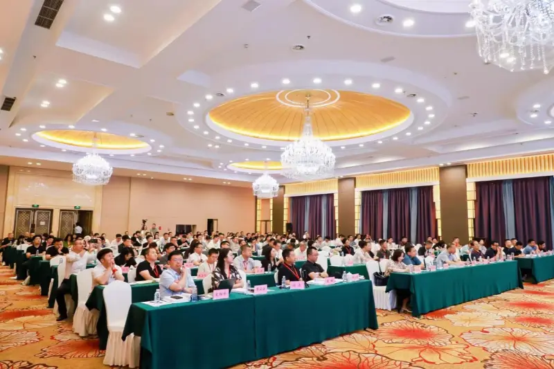 Quangong Machinery Co., Ltd. เข้าร่วมการประชุมแลกเปลี่ยนทางเทคนิคครั้งที่ 4 เรื่องการใช้ขยะมูลฝอยจากถ่านหินอย่างครอบคลุม